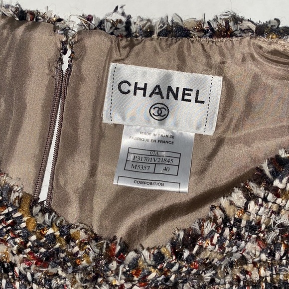 Channel Sleeveless Tweed Dress - Picture 5 of 11